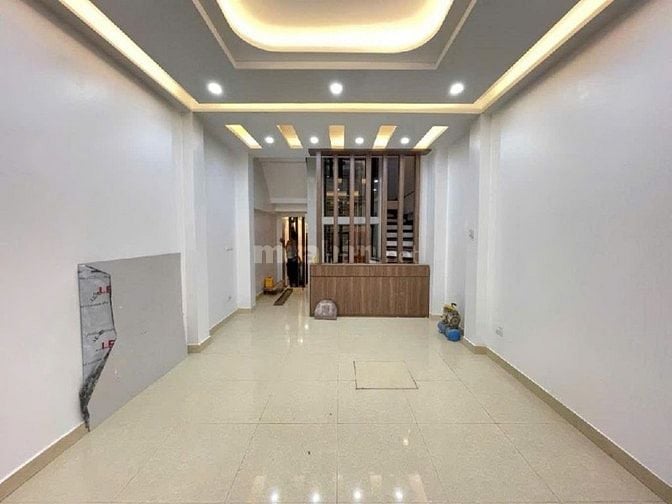 TRUNG TÂM HAI BÀ, NHÀ MỚI, THANG MÁY, Ô TÔ ĐỖ GẦN, SÁT CÔNG VIÊN