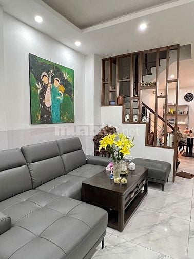 Chính chủ bán nhà mặt ngõ 20m ra phố Đội Cấn