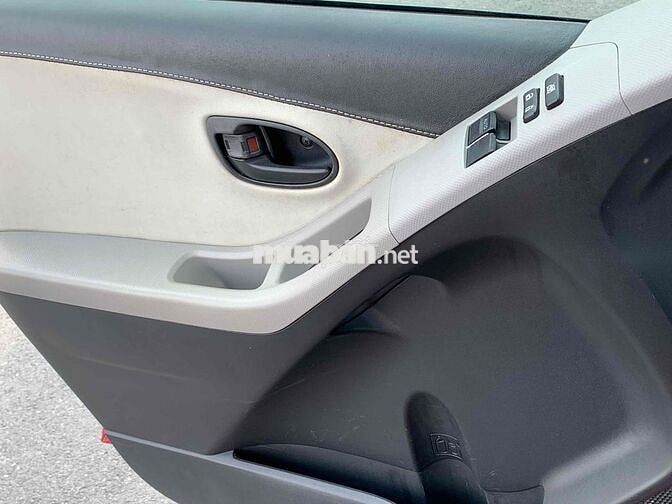 Toyota Yaris 2009 1.0 MT - Nhập Pháp
