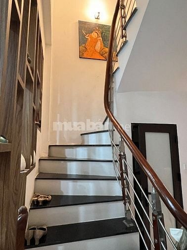 Chính chủ bán nhà mặt ngõ 20m ra phố Đội Cấn