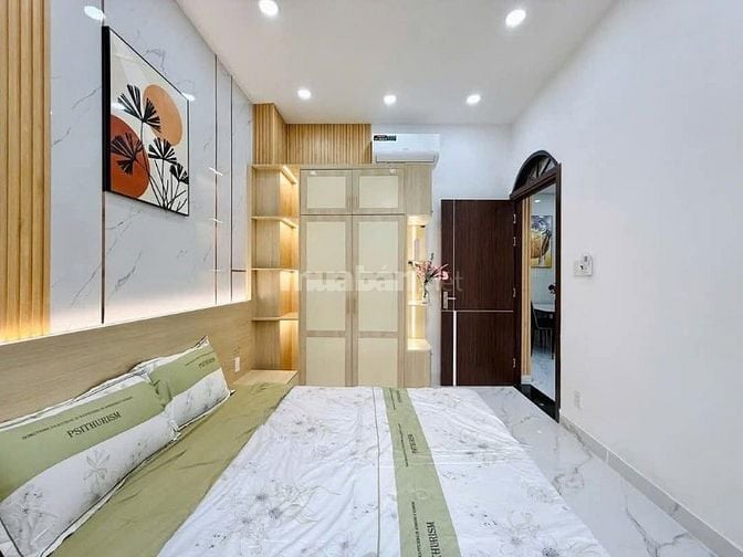 Hot hot bán nhà giá mềm|tại đường Hồ Thị kỷ P1 Q10|hẻm xe hơi|SHR