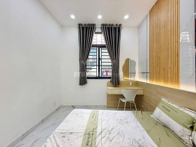 Hot hot bán nhà giá mềm|tại đường Hồ Thị kỷ P1 Q10|hẻm xe hơi|SHR