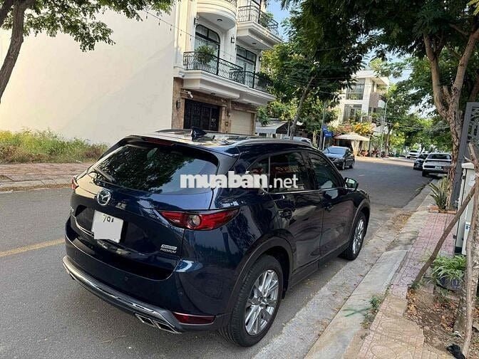 Mazda CX 5 2020 premium 2.0L FWD - 67668 km