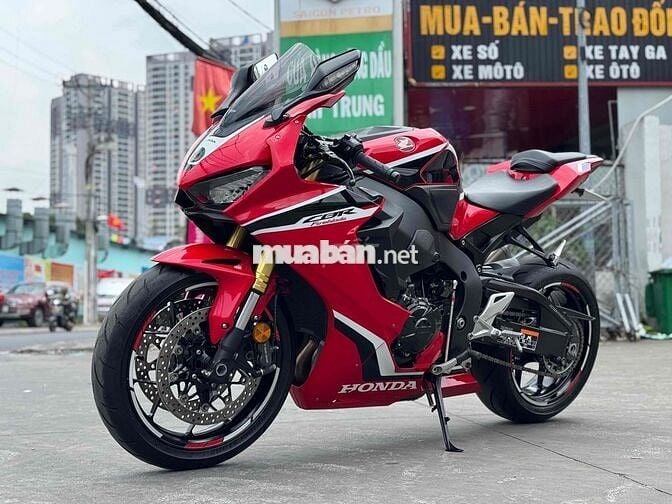 Cần bán Honda CBR1000RR Fireblade ĐKLĐ 2019