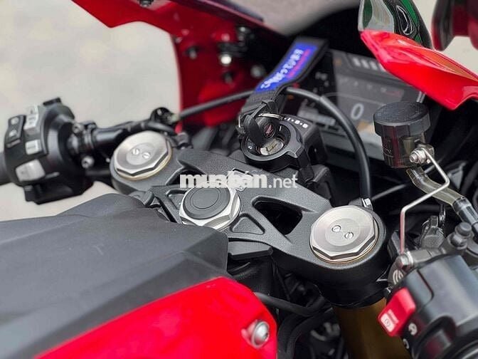 Cần bán Honda CBR1000RR Fireblade ĐKLĐ 2019