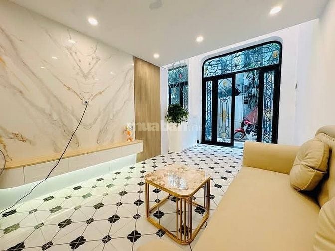 Nhà Đẹp Khâm Thiên, Đống Đa 24/26m, 5 tầng, mt 3.1m, giá 6.2 tỷ.