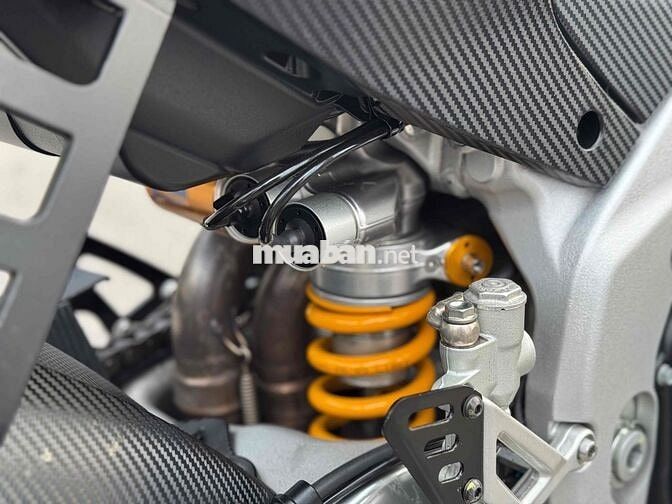 Cần bán Aprilia RSV4 1100 Factory 2022