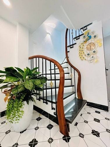 Nhà Đẹp Khâm Thiên, Đống Đa 24/26m, 5 tầng, mt 3.1m, giá 6.2 tỷ.
