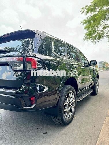 Ford Everest Model  2023 Titanium 4x2 AT