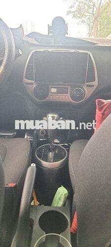 Chinh chủ cần bán huydai i 20 nhu hình chup
