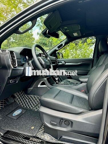 Ford Everest Model  2023 Titanium 4x2 AT