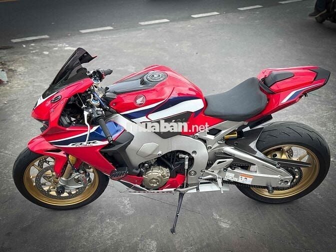Cần bán Honda CBR1000RR SP1 ĐKLĐ 2019