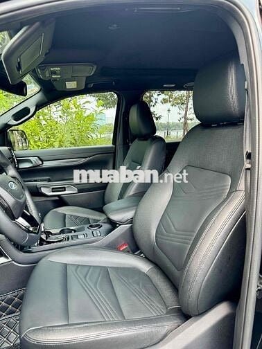 Ford Everest Model  2023 Titanium 4x2 AT
