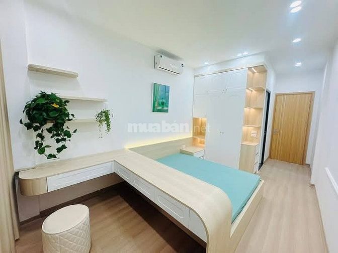 Nhà Đẹp Khâm Thiên, Đống Đa 24/26m, 5 tầng, mt 3.1m, giá 6.2 tỷ.