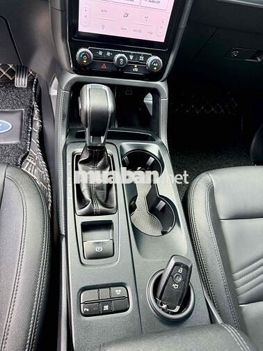Ford Everest Model  2023 Titanium 4x2 AT