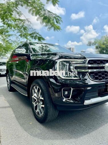 Ford Everest Model  2023 Titanium 4x2 AT