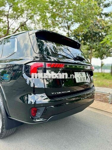 Ford Everest Model  2023 Titanium 4x2 AT