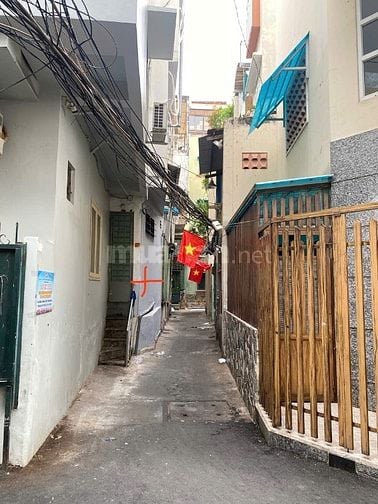 Bán nhà 2 mặt tiền Lý Chính Thắng, Q3, HDT: 42 triệu - giá 21,5 tỷ