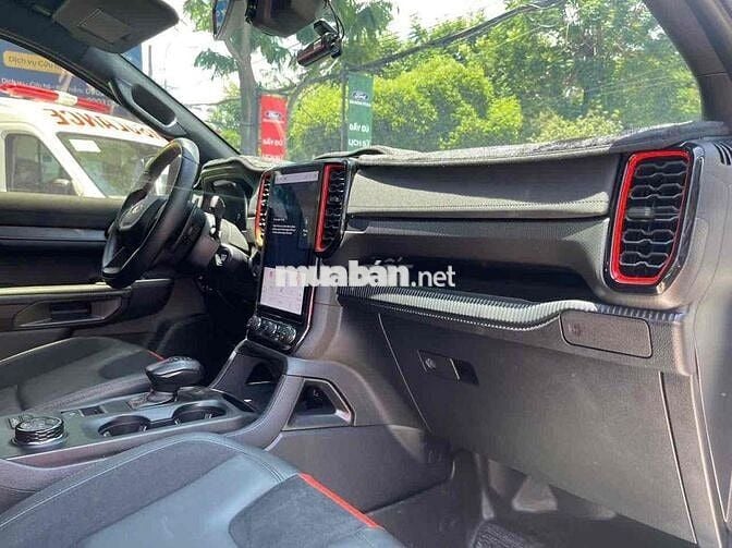 Hãng Ford bán Raptor 2024 siêu lướt như mới99%