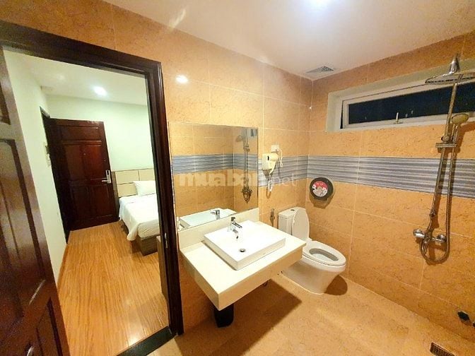 Cho thuê phòng khách sạn gần Trần Phú gần biển giá chỉ từ 3.6 triệu