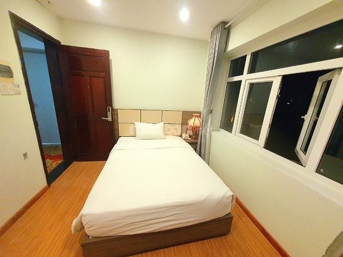 Cho thuê phòng khách sạn gần Trần Phú gần biển giá chỉ từ 3.6 triệu