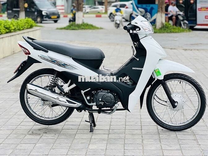 HONDA WAVE A 110 TRẮNG  2024 MỚI ĐI 600KM 99.9%