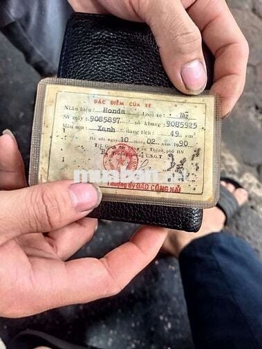 dư xe em muốn bán cho bác nào cần ạ