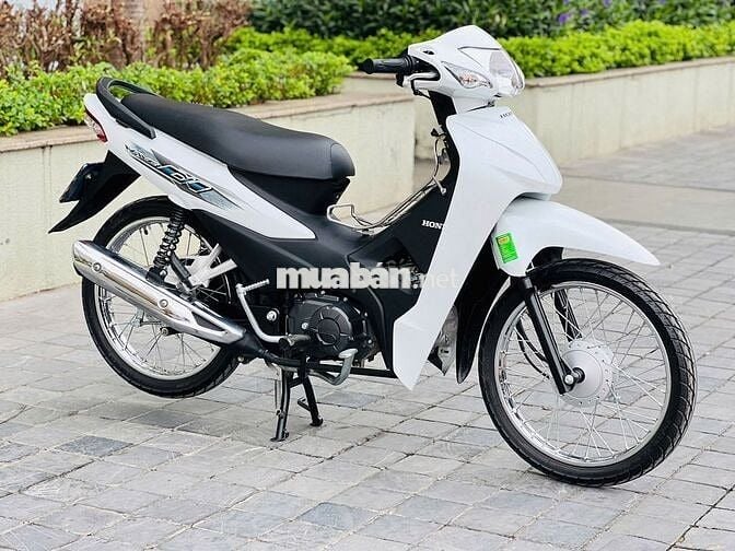 HONDA WAVE A 110 TRẮNG  2024 MỚI ĐI 600KM 99.9%