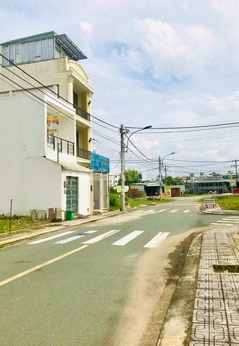 Bán gấp giá hời! Nền đất mặt tiền đường Liên Phường D/A Sở Văn Hoá TT 