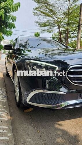 Gia đình cần bán E200 model 2023 đi 28.000 km