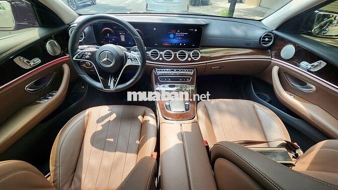 Gia đình cần bán E200 model 2023 đi 28.000 km