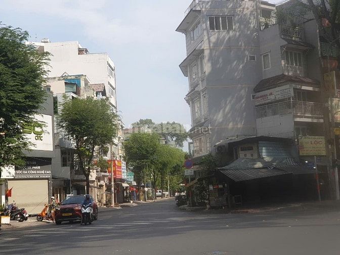 Cho thuê nhà mặt phố Ngô Gia Tự, trung tâm Quận, Phường 2, Quận 10