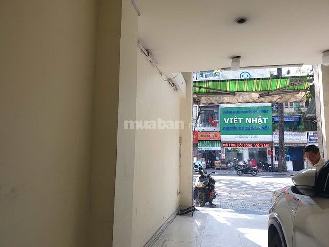 Cho thuê nhà mặt phố Ngô Gia Tự, trung tâm Quận, Phường 2, Quận 10