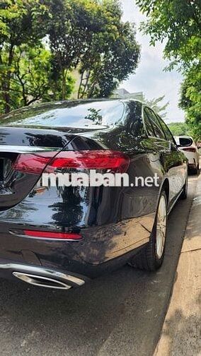 Gia đình cần bán E200 model 2023 đi 28.000 km