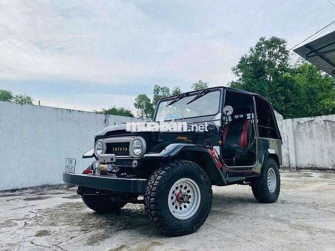 Toyota Land Cruiser FJ40 trước 1975