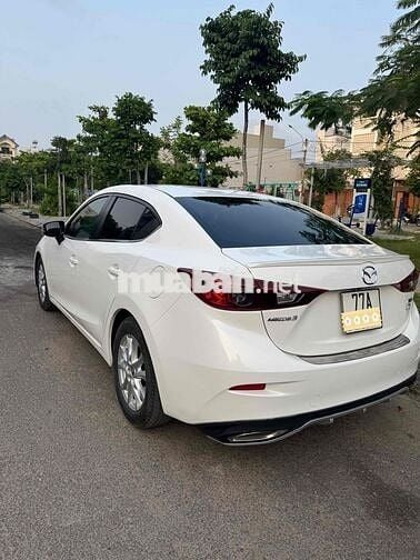 Mazda 3 2016 1.5 AT Sedan - 92000 km