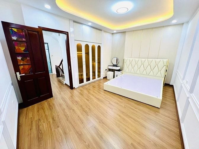Siêu phẩm ! Khương Đình Thanh Xuân 50m2 5 Tầng ,ba gác đỗ cửa, 7.6 tỷ.