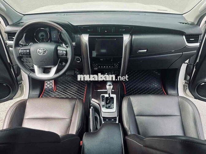 Toyota Fortuner 2018 2.7V 4x2 Odo: 80000km✨