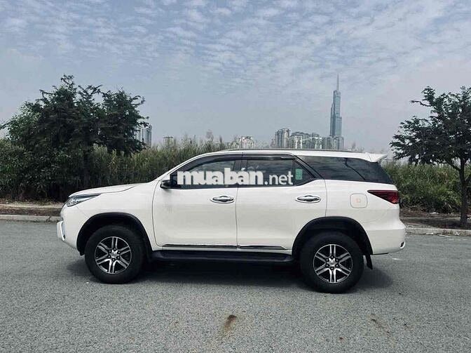Toyota Fortuner 2018 2.7V 4x2 Odo: 80000km✨