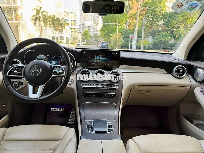 Mercedes Benz GLC200 4MATIC 2021 - 40000 km