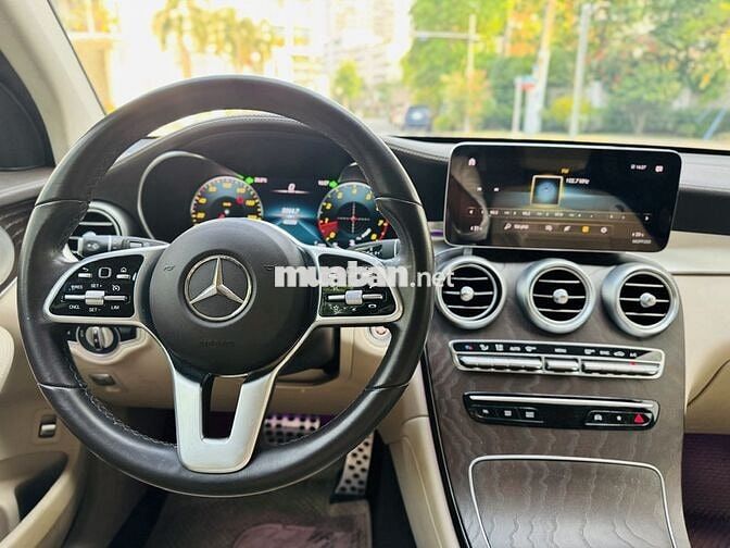 Mercedes Benz GLC200 4MATIC 2021 - 40000 km