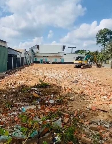 BÁN GẤP LÔ ĐẤT P. CHÁNH NGHĨA CÁCH CHỢ BINH DƯƠNG 900M