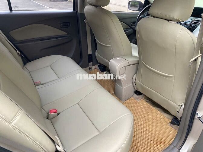 Xe Toyota Vios 1.5E MT SX  2013