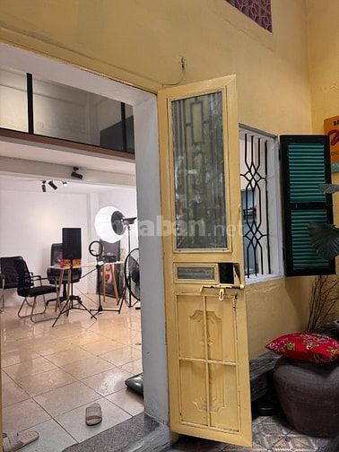 (Link Youtube) Nhà 2 tầng DTSD 60m2 – chỉ 10 bước chân tới Hồ Tây 