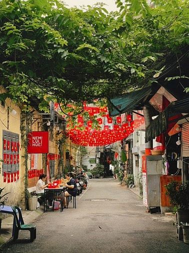 (Link Youtube) Nhà 2 tầng DTSD 60m2 – chỉ 10 bước chân tới Hồ Tây 