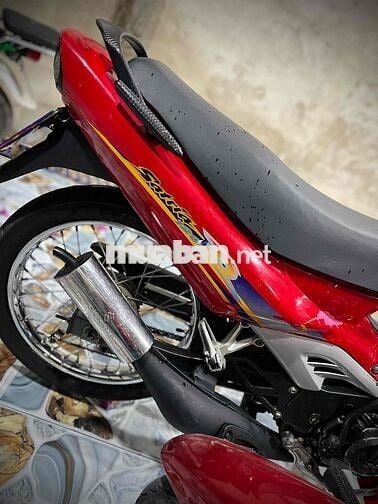 Suzuki satria 2000