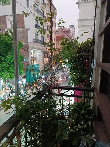 BÁN NHÀ MẶT PHỐ NGHI TÀM, KINH DOANH ĐỈNH CAO, 72 M2, GIÁ 26 TỶ. 