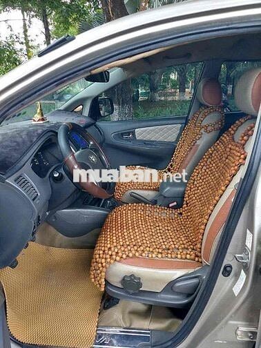 Toyota Innova 2012 E - 12345 km