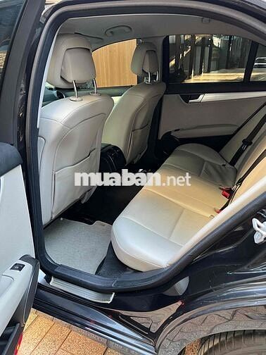 Mercedes Benz C Class 2012 C200 - 80000 km