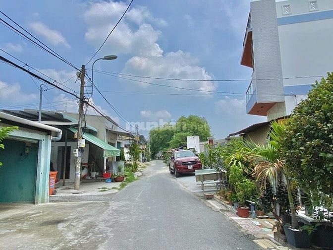 HẠ GIÁ BÁN GẤP !! Đất khu Việt Kiều xã Tân Thông Hội - Củ Chi 174M2 